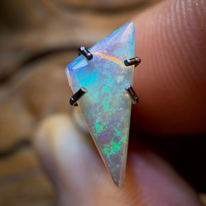 0.15cts - South Australian Crystal Opal