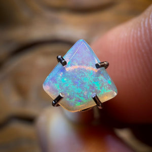 0.15cts - South Australian Crystal Opal