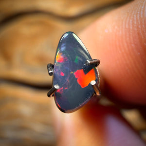 0.45cts - Lightning Ridge Opal Doublet