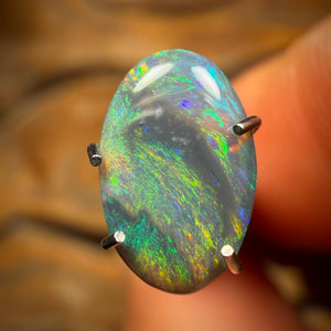 0.6cts - Lightning Ridge Black Opal