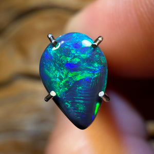0.75cts -Lightning Ridge Black Opal