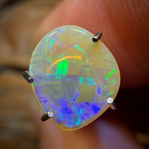 0.7cts - Solid Australian Boulder Crystal Opal