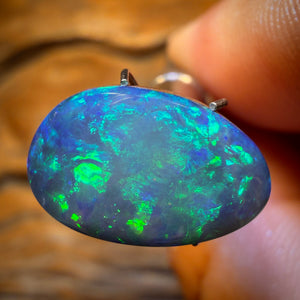 5.6cts - Australian Boulder Opal Doublet