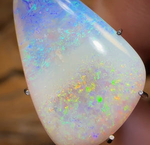 Auction Fall-Through = Your Gain! 🔥 Now More Than 50% Off RRP 🚨 4.5cts - South Australian Crystal Opal
