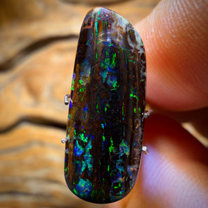 5.1cts - Wood Fossil Replacement Boulder Opal from Yowah Cathedral Pattern