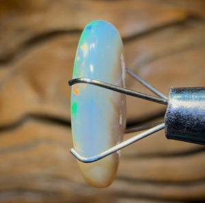 2.9cts - Lightning Ridge Light Opal. Gem Quality - Opal Whisperers