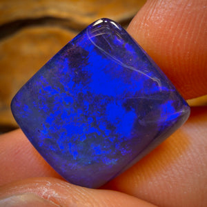 17.1cts - Big Boy Blue Gem Queensland Boulder Seam Opal