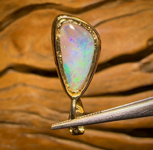 14k Gold - “Quality Classic”Solid South Australian Crystal Opal Pendant