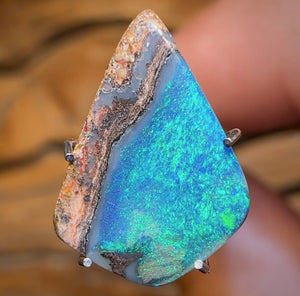 1.8cts - Solid Australian Boulder Pipe Opal - Opal Whisperers