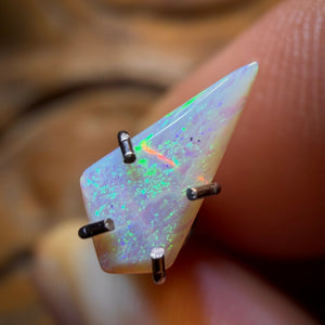 🔨 AUCTION 🔨 No Reserve 0.15cts - South Australian Crystal Opal