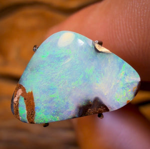 4.6cts - Queensland Boulder Seam Opal from Winton. Australian Opal