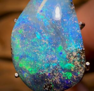 5.95cts - Queensland Boulder Seam Opal Ice AKA Scandinavian Blue