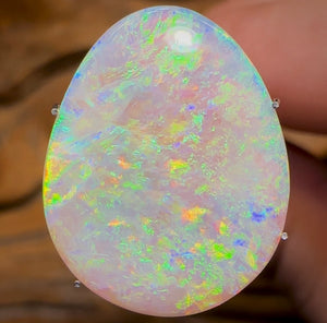 6.4cts - Lightning Ridge Light Opal. Gem Quality - Opal Whisperers