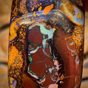 🔨 AUCTION 🔨 22.8cts - Tribal Queensland Boulder Opal from Yowah