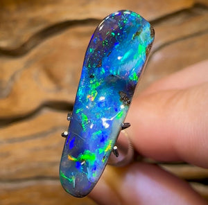 6.7cts - Winton Seam Opal. GEM Boulder Opal - Opal Whisperers