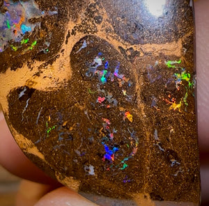 61.3cts - Electric Bubble Band Opal from Winton - Opal Whisperers