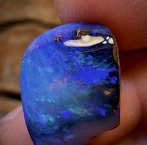 17.9cts - “Big Bold Blue Banger ”Gem Queensland Boulder Seam Opal