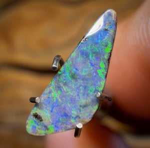 1.05cts - Queensland Boulder Seam Opal from Winton. Australian Opal BARGAIN
