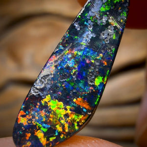 3.9cts - Banger! Queensland Boulder Black Opal. Multicolours!