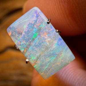 2.9cts - Waves Queensland Boulder Seam Opal. Australian Opal Picture Stone