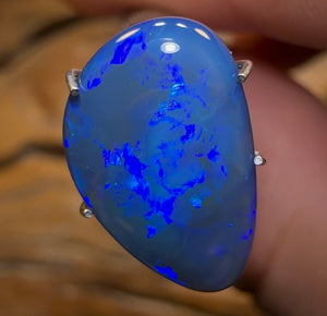 4.1cts - Black Opal from Lightning Ridge - Opal Whisperers