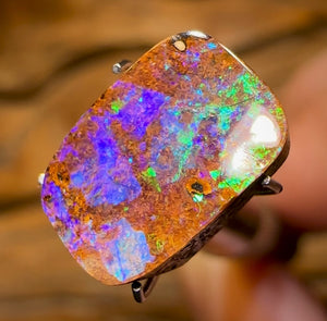 3.4cts - Winton Seam Opal. Australian Boulder Opal - Opal Whisperers