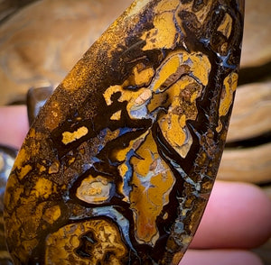 154cts - Australian Boulder Seam Opal Set Parcel