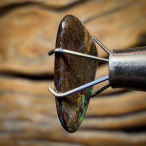 2.6cts - Bubble Band Opal from Winton Red Multi Colour