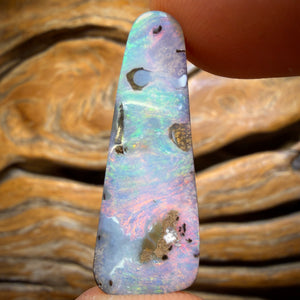 19.6cts - Queensland Boulder Seam Opal. Australian Opal Picture Stone