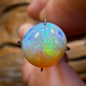 2.4cts - Lightning Ridge Crystal Opal