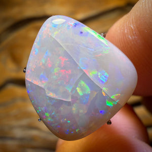 ALex Auction 9.9cts - Opale noire rare d'Australie du Sud de Mintabie