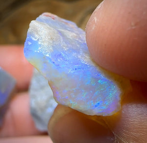 59.5cts - 5x Lightning Ridge Opal Rough Parcel