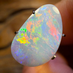 2.6cts - South Australian White Opal from Coober Pedy