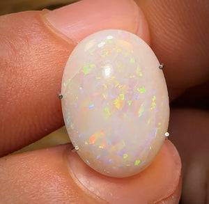 Auction Fall-Through = Your Gain! š„ Now More Than 50% Off RRP šØ 4.15cts - South Australian White Opal. RECUTTERāS DELIGHT