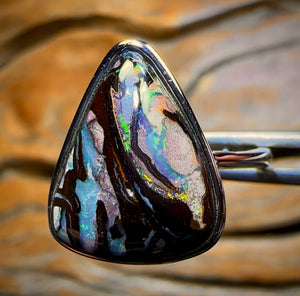 HOT MUMMY Sterling Silver Hand Made- Solid Queensland Boulder Opal Ring With Tribal Magic