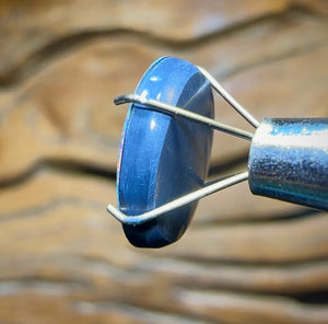 2.6cts - Lightning Ridge Black Opal Doublet - Opal Whisperers