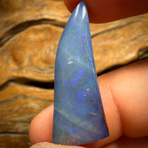 23.1cts - Queensland Boulder Seam Opal. Australian Opal