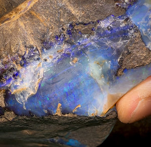 747.5g - Large Queensland Boulder Seam Opal Rough Specimen