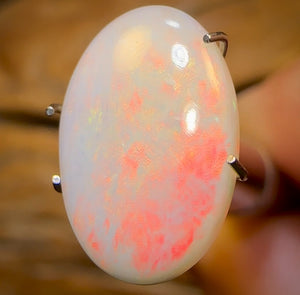 3.05cts - South Australian White Opal. Red Broadflash!