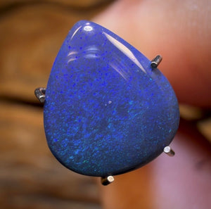 2.35cts - Lightning Ridge Black Opal