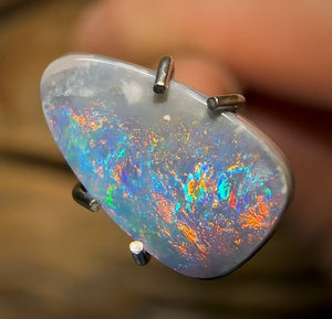 0.8cts - Solid Lightning Ridge Black Opal - Opal Whisperers