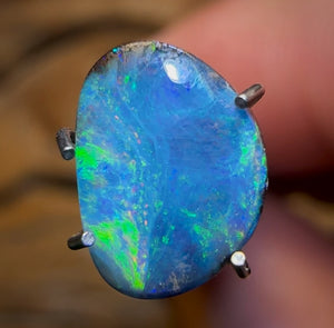 1.3cts - Queensland Boulder Seam Opal from Winton