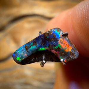 🔨 AUCTION 🔨 1.9cts - Queensland Boulder Seam Opal Rub Red Fire