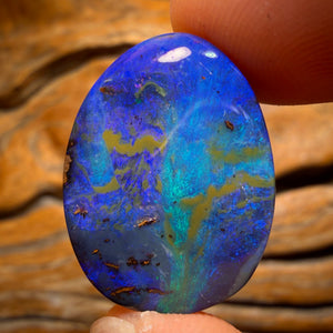 27.2cts - Australian Boulder Seam Opal. Top Reef Pattern