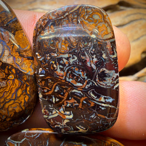 š190.4cts - 5x Australian Tribal Boulder Opalās. Wholesale Dealers Parcel