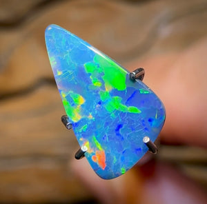 1.05cts - “Bermuda Triangle”- Australian Dark Opal from Lightning Ridge - Opal Whisperers