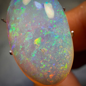 Opal Whisperer’s FEST STEHENDE INVESTITION – 8,7cts – Australischer Boulder Kristallopal. Präsentiert bei „Outback Opal Hunters“!