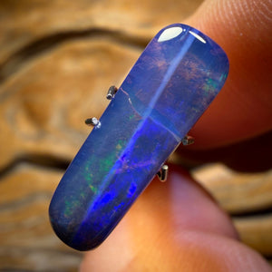 Bargain Card! 4.9cts - Queensland Boulder Seam Opal. Australian Opal