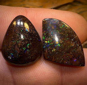 23.6cts - “Electrics” Tribal Queensland Dark Boulder Opal Set