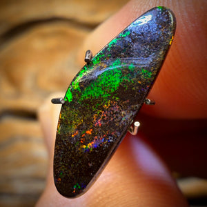 3.6cts - Queensland Boulder Seam Opal. Australian Opal